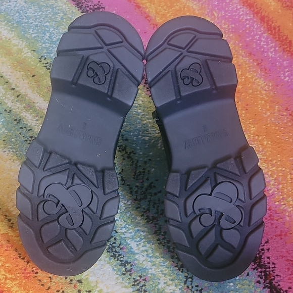 Sam & Libby Black Ankle Chelsea Boots - Picture 4 of 12